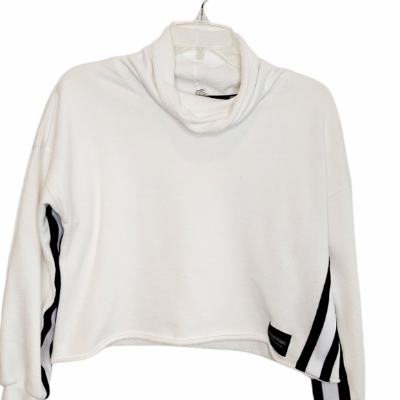Calvin Klein Performance Cropped Sweatshirt Large - Picture 2 of 13